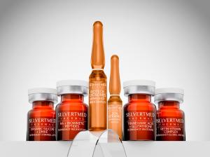 Modelado 3D y render fotorrealista de bodegon de productos con exosomas para campaña publicitaria.